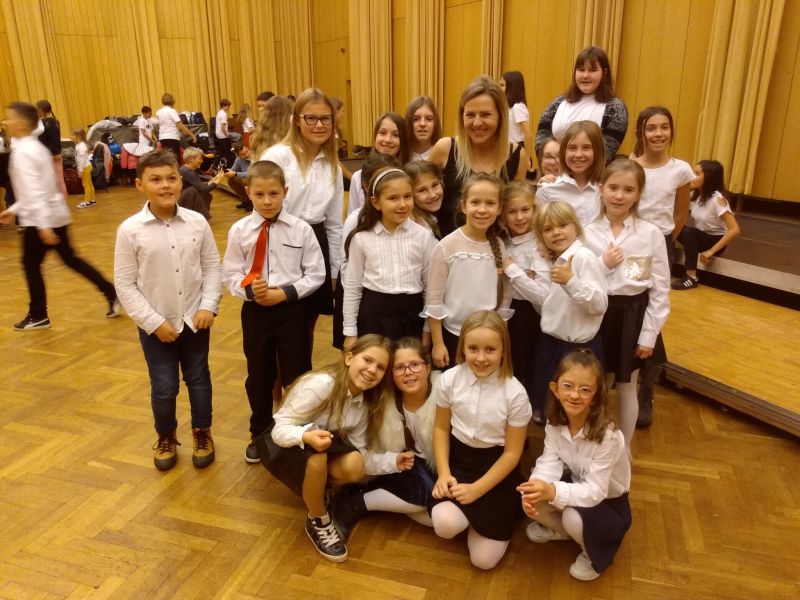 Chórzyści Szkoły Podstawowej w Zegrzu śpiewali na scenie Polskiego Radia